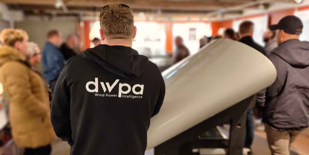 dwpa-technicians-wind-turbine-event4