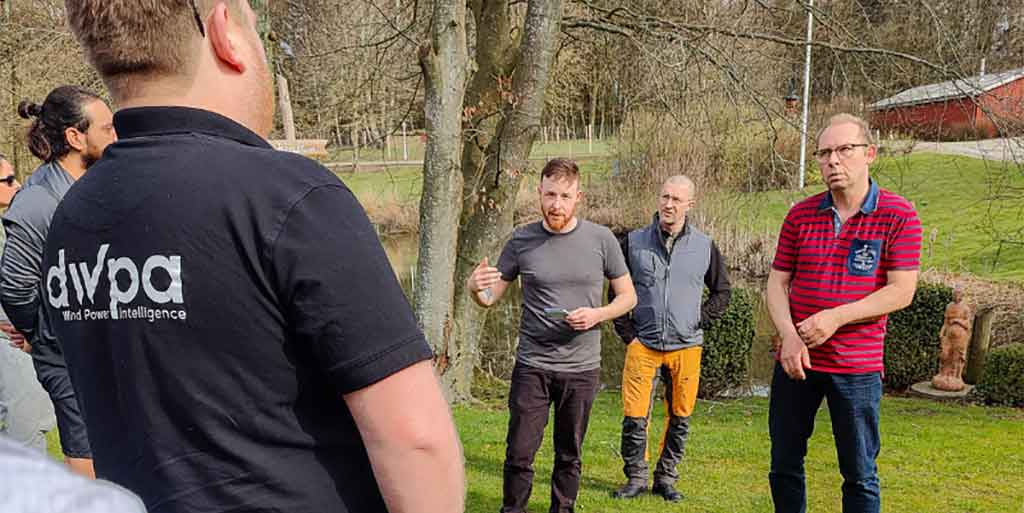 dwpa-technicians-wind-turbine-event5