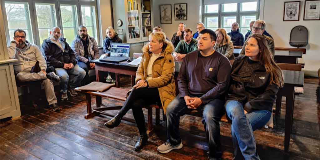 dwpa-technicians-wind-turbine-event9